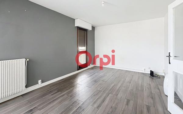 Appartement à vendre    2 pièces • 50 m2 Les Ulis