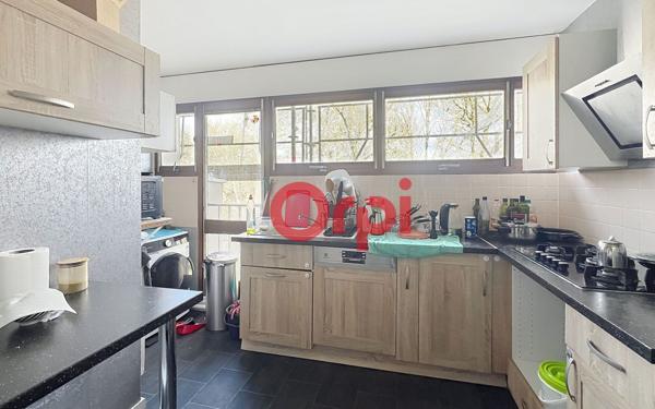 Appartement à vendre    2 pièces • 50 m2 Les Ulis