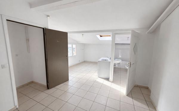 Immeuble à vendre    4 pièces •  Romans-sur-Isère