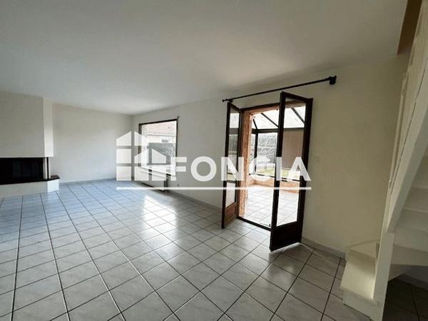 Location Maison 4 pièces 140.5 m² - 309 RUE DES PHILY Craponne 69290