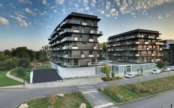 Appartement à vendre    1 pièce •  Bègles