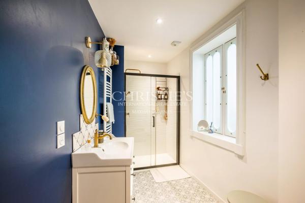 Saint Macaire – Élégante maison, 260 m² habitables et jardin arboré