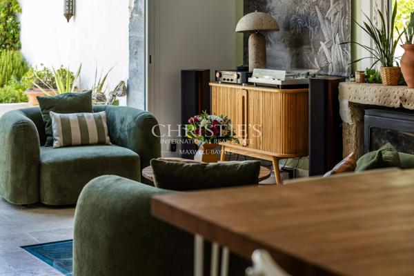 Saint Macaire – Élégante maison, 260 m² habitables et jardin arboré