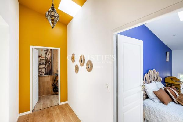 Saint Macaire – Élégante maison, 260 m² habitables et jardin arboré