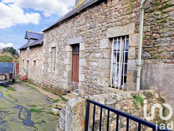 Maison traditionnelle 8 pièces de 170 m² à Pabu (22200)