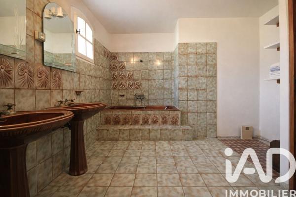 Maison à vendre 5 pièces 220 m² Auriol