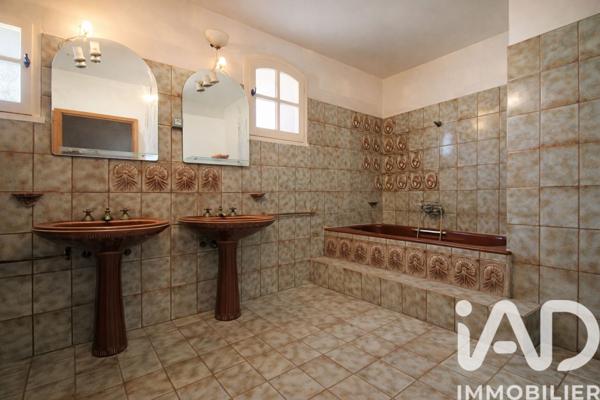 Maison à vendre 5 pièces 220 m² Auriol