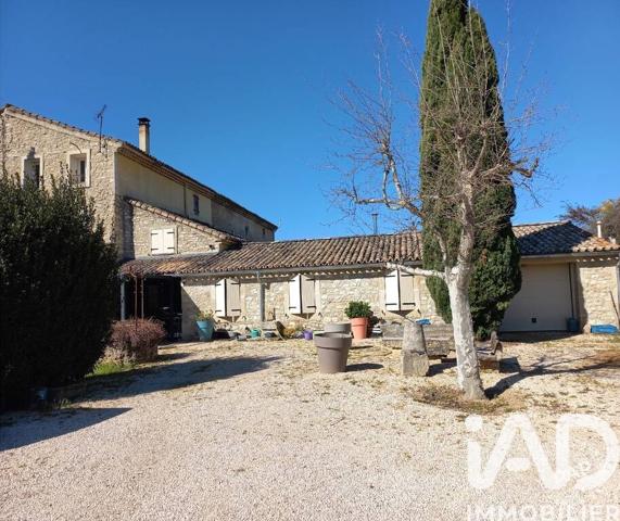 Maison à vendre 10 pièces 360 m² L'Isle-sur-la-Sorgue