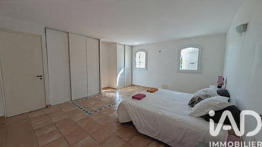 Maison à vendre 10 pièces 360 m² L'Isle-sur-la-Sorgue