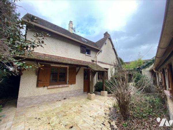 GARNAY - MAISON et DEPENDANCES jardin 1.323 m²