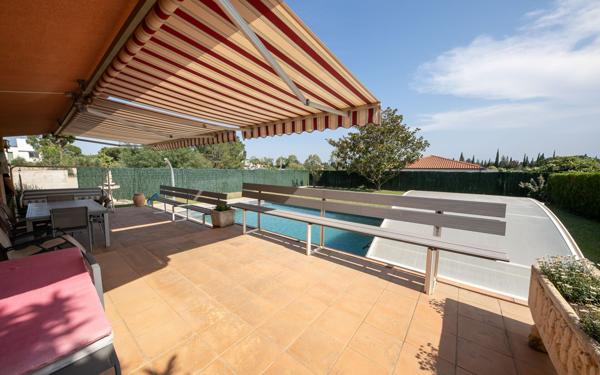 Maison à vendre    5 pièces • 150 m2 Saint-Féliu-d'Avall