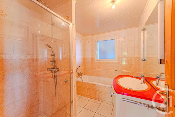 Maison à vendre  6 pièces - 75,48 m2 ST PAUL EN CHABLAIS - 74