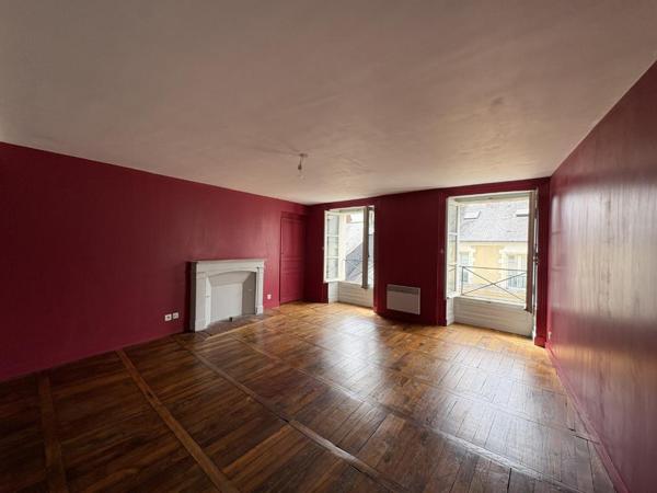 Appartement T4 à louer - 88 m² (réf : 528406)
