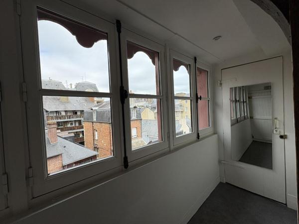 Appartement T4 à louer - 88 m² (réf : 528406)
