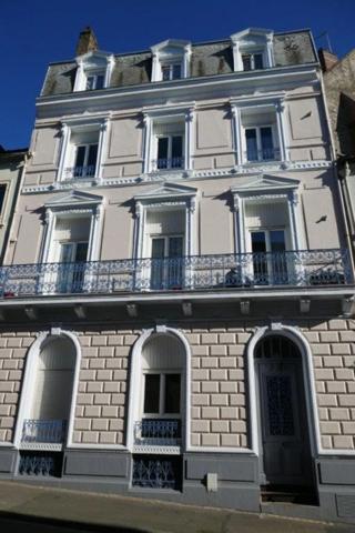 IMMEUBLE DE RAPPORT – SECTEUR RECHERCHÉ VIEUX BOULOGNE SUR MER(62) – TINTELLERIES