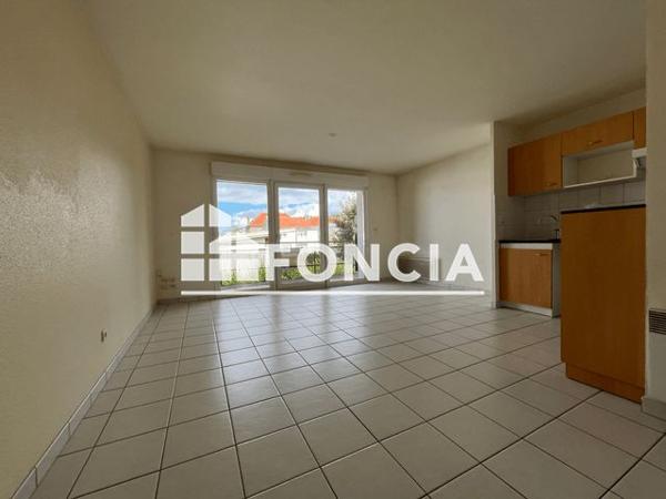 Location Appartement 2 pièces 50.92 m² - 33 RUE DE CITA Vesoul 70000