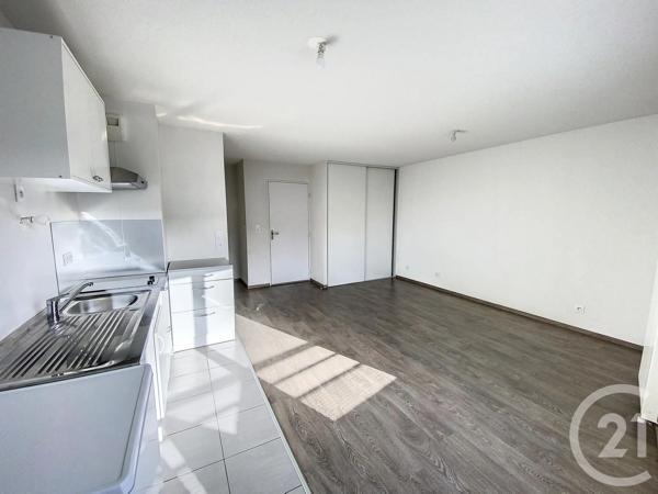 Appartement F1 à vendre  1 pièce - 31,44 m 2   CLERMONT FERRAND  - 63