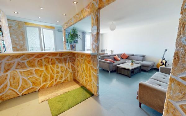 Appartement à vendre    4 pièces • 90,25 m2 Vaulx-en-Velin