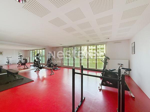 Studio avec Bail commercial Fort Centre - 69500 BRON