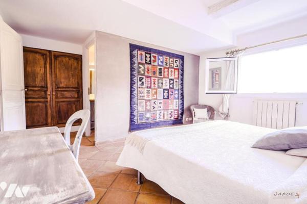 Propriété de 10 pièces à Puget Ville 