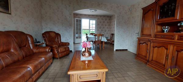 Vente maison Saint Jean D Illac : 419 000 € - AJP Immobilier Martignas-sur-Jalle