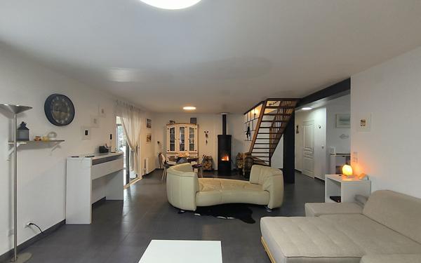 Maison à vendre    5 pièces • 112,80 m2 Sergy