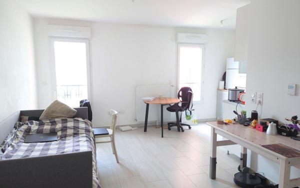 Appartement à louer    1 pièce • 28,16 m2 Noisy-le-Grand
