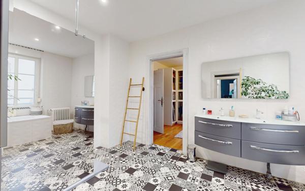 Maison à vendre    10 pièces • 464 m2 Jarny