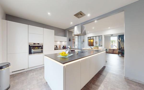 Maison à vendre    10 pièces • 464 m2 Jarny