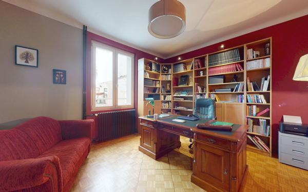 Maison à vendre    10 pièces • 464 m2 Jarny