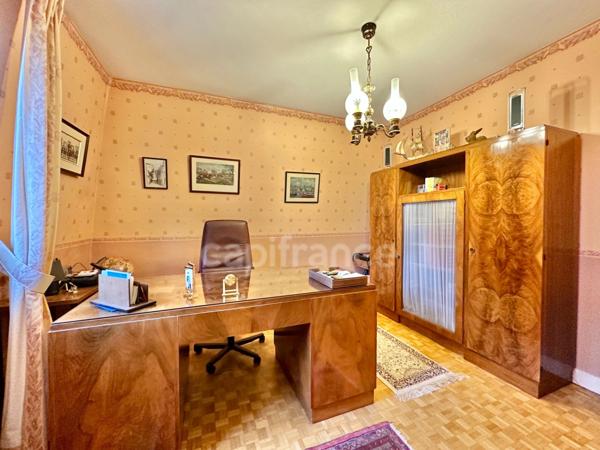 Un havre de paix dans le PARC à 15 mn à pied de la gare : Maison de famille 259 m²