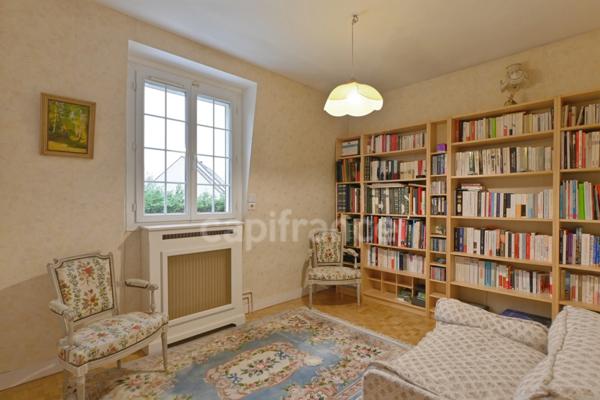 Un havre de paix dans le PARC à 15 mn à pied de la gare : Maison de famille 259 m²