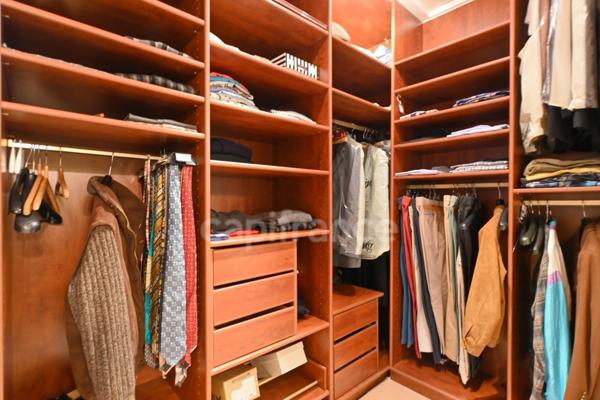 Un havre de paix dans le PARC à 15 mn à pied de la gare : Maison de famille 259 m²