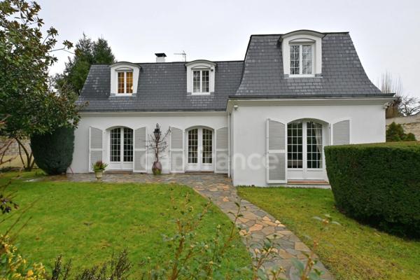 Un havre de paix dans le PARC à 15 mn à pied de la gare : Maison de famille 259 m²