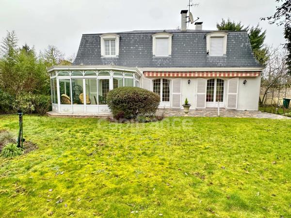 Un havre de paix dans le PARC à 15 mn à pied de la gare : Maison de famille 259 m²