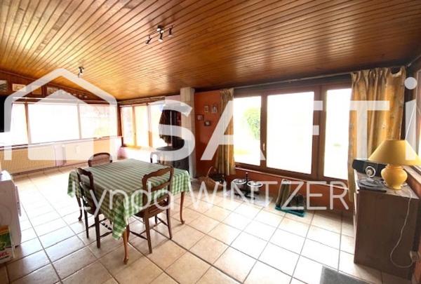 OSTHOUSE à 2 min d'ERSTEIN : Belle maison Alsacienne de 190m2 avec dépendances sur 7,4 ares de terrain clôt, piscinable et constructible.
