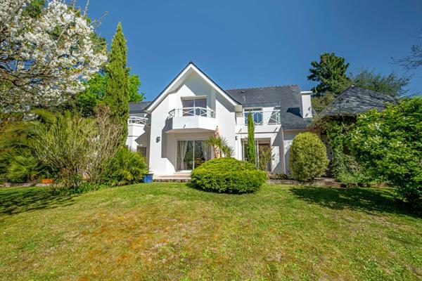 Maison Guerande 9 pièce(s) 207 m2