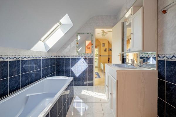 Maison Guerande 9 pièce(s) 207 m2
