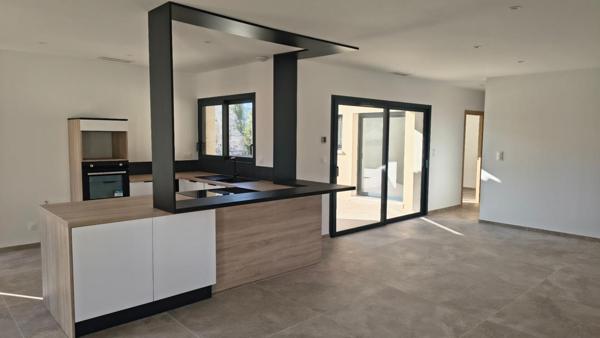 VILLA neuve 3 CH  avec piscine,Vallon Pont D Arc 4 pièce(s) 106.78 m2 trés belle prestation proche centre ville