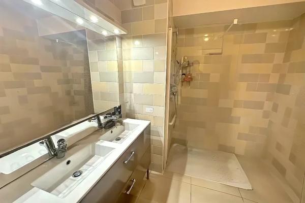 Appartement
         3 pièces
        - 62 m² Exclusivité 238 500 € *