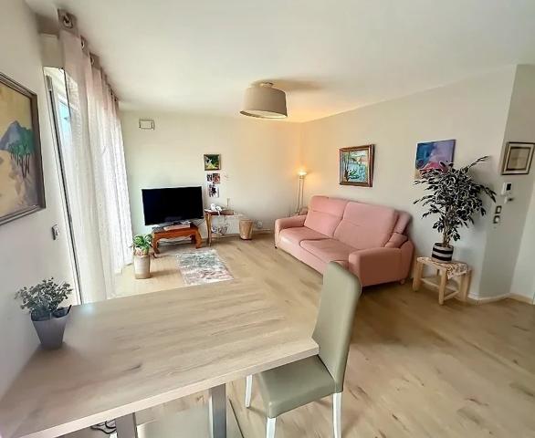 Appartement
         3 pièces
        - 62 m² Exclusivité 238 500 € *