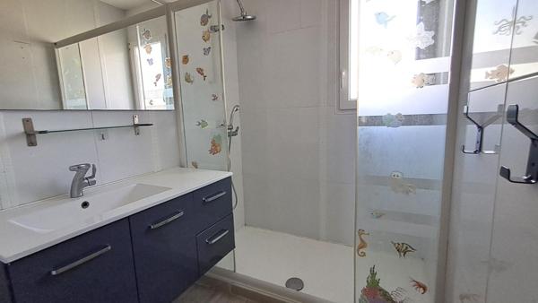 LAURE-MINERVOIS Villa plain pied 101m2 - 4 chambres -  Position dominante