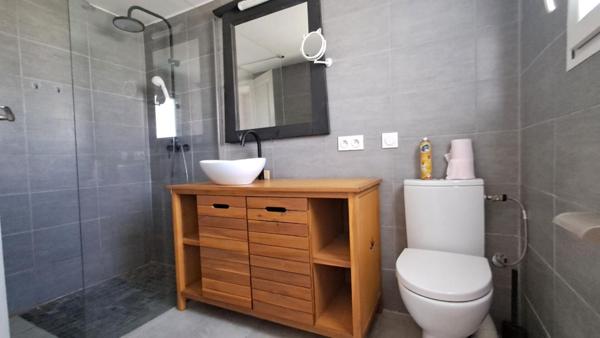 LAURE-MINERVOIS Villa plain pied 101m2 - 4 chambres -  Position dominante