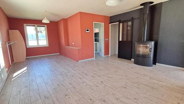 LAURE-MINERVOIS Villa plain pied 101m2 - 4 chambres -  Position dominante