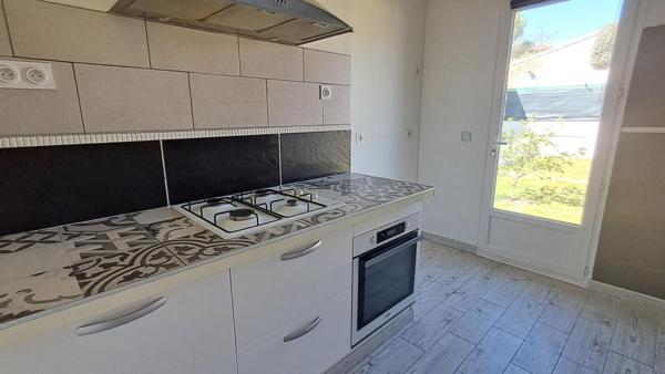 LAURE-MINERVOIS Villa plain pied 101m2 - 4 chambres -  Position dominante