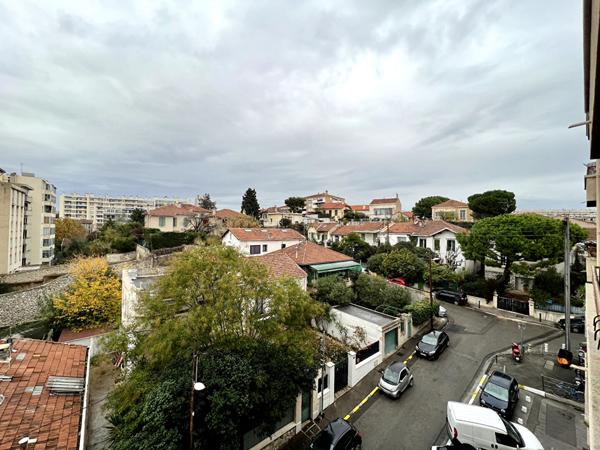 A vendre appartement de type 3 à Marseille 13005 - SAINT PIERRE