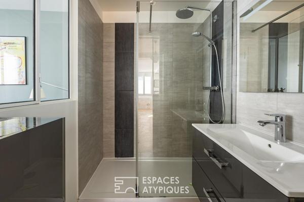 Appartement d’angle rénové par architecte