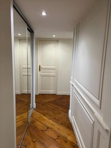 T5 DUPLEX DE CARACTÈRE QUAI DES CHARTRONS BORDEAUX