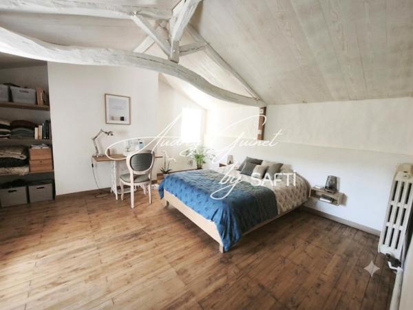 BÉRUGES – MAGNIFIQUE MAISON EN PIERRE RÉNOVÉE