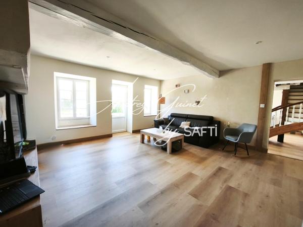 BÉRUGES – MAGNIFIQUE MAISON EN PIERRE RÉNOVÉE